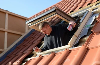 Pose de fenêtres de toit Velux à Deville